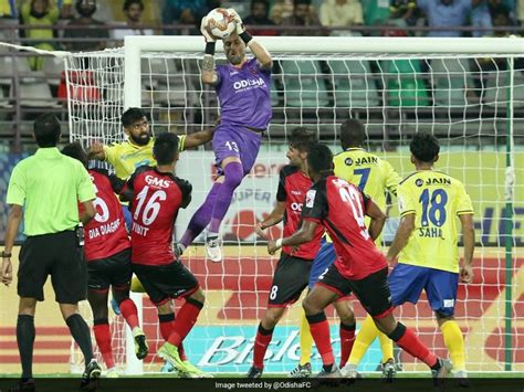 ISL: Kerala Blasters FC, Odisha FC Play Out Goalless Draw | Football News