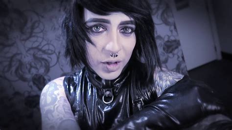 Dahvie Vanity Episode Iv The Cat Life Youtube