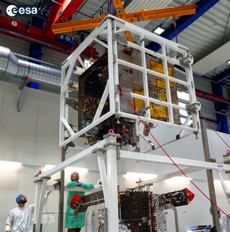 ESA: Hera asteroid spacecraft assembled