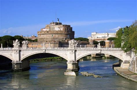 Le Pont De Vittorio Emanuele Ii Le ` Angelo De Castel Sant Photo Stock