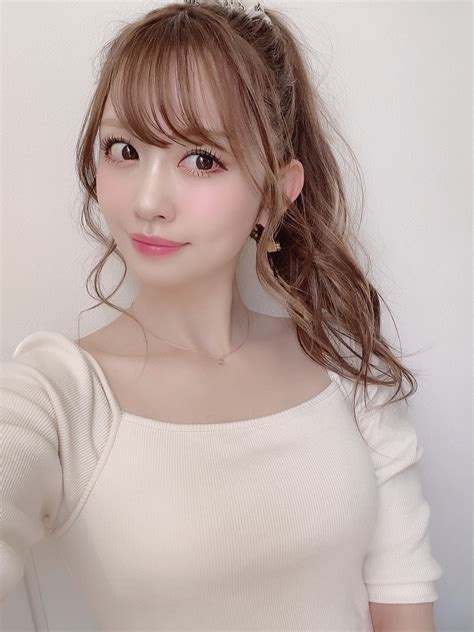 A Pop Idols Araki Sakura Linq Linq