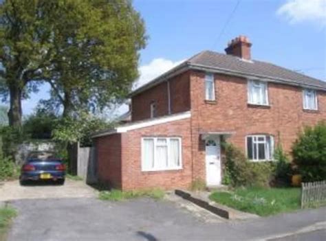 Southampton Bed Semi Detached House Woodcote Road So To Rent