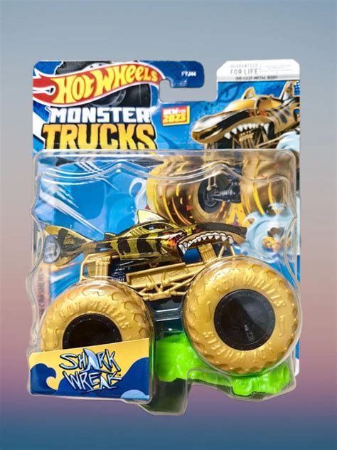 Машинка Хот Вилс Hot Wheels Monster Truck Shark Wreak HLR97 купить с доставкой по выгодным