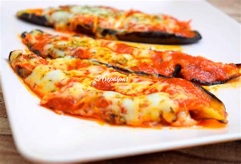 Berenjenas Con Salsa De Tomate Y Parmesano