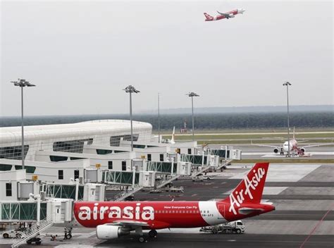 AirAsia Buka Rute Penerbangan Perdana Jakarta Silangit