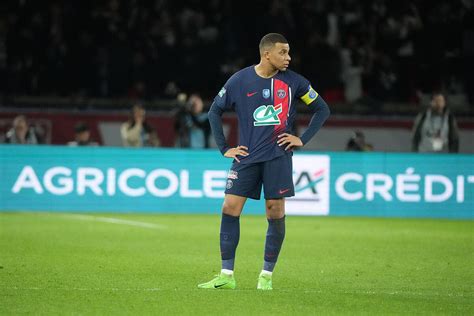 Mbappé Sifflé Au Parc Le Psg Au Bord De Limplosion Foot 01