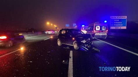 Stupinigi Di Nichelino Incidente Stradale Tangenziale Scontro Fra