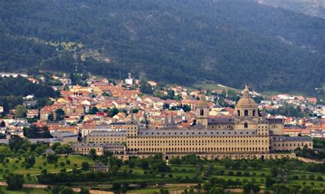 San Lorenzo Del Escorial Un Pueblo En El Que Perderse Esta Semana