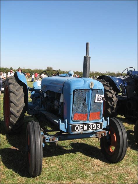 1952 Fordson E1a New Major Powered By A 4 Cyl 3 6 Litre F… Flickr