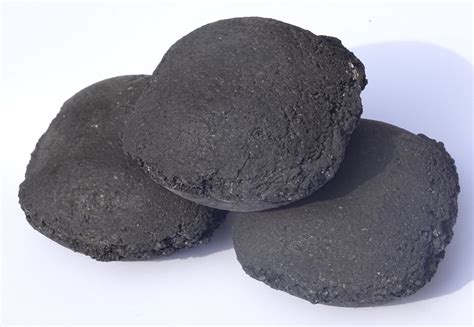 COKE BRIQUETTES (PRICE / TONNE WITH PERSONAL LIFTING) - Brichete de Carbuni