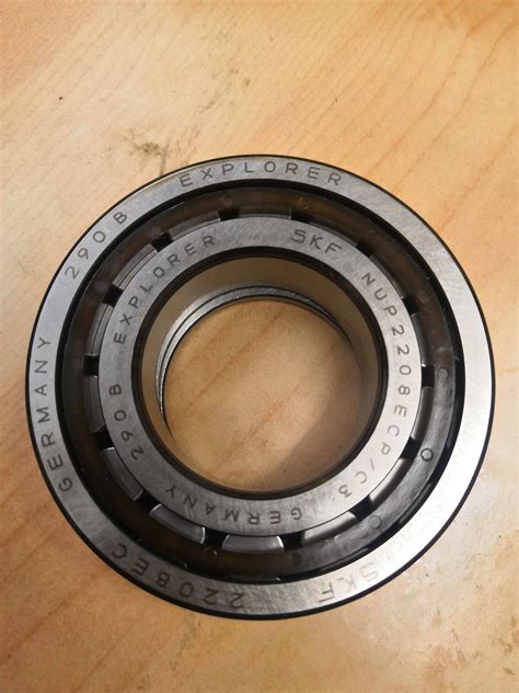 SKF Cylindrical Roller Bearing 2208 EC 40x80x23 EBay