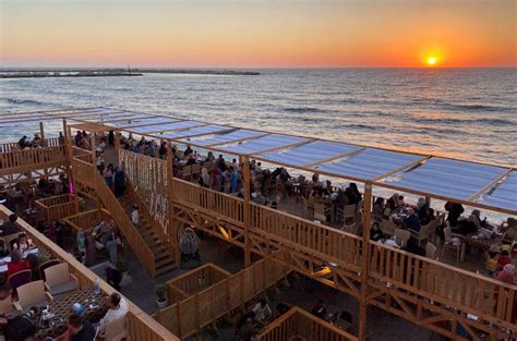 News: 'Dream destination' cafes offer a taste of paradise in blockaded ...