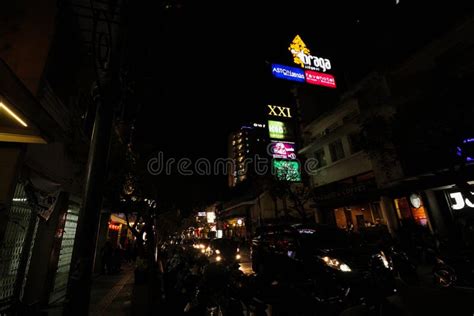 Braga Street, Bandung at Night Editorial Stock Photo - Image of artwork, bandung: 244445228