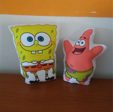 Combo Bob Esponja Almohadones Con Forma Bob Esponja Y Patricio Estrella