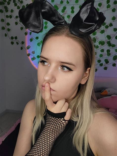 Will You Feed Me Carrots Nudes BunnyGirls NUDE PICS ORG