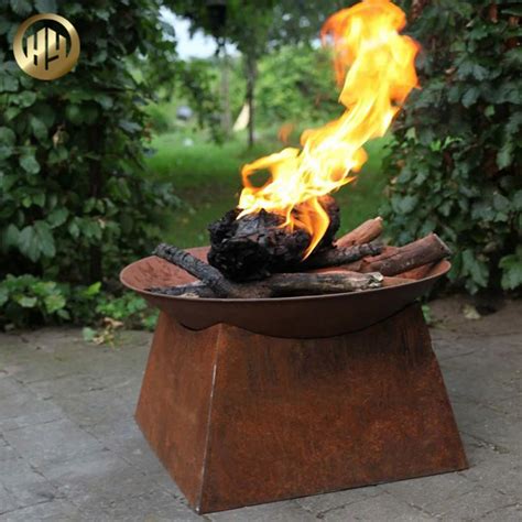 Modern Corten Steel Rusty Metal Warming Charcoal Barbecue Grill Heater