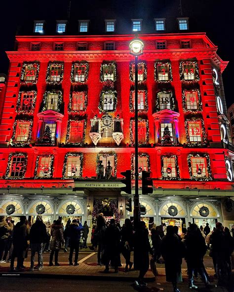 Fortnum And Mason Christmas Displays