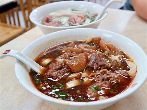 【台湾】牛肉がゴロゴロ入った濃厚牛肉麺！台北の老舗店「穆記牛肉麵」 Tabizine～人生に旅心を～