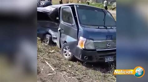 VIDEO Accidente deja daños materiales y un menor herido en carretera