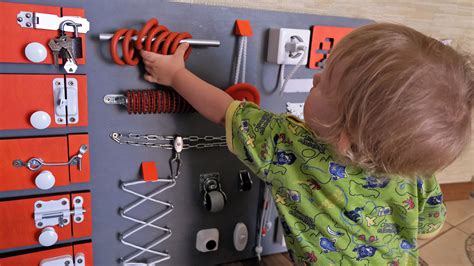 Busy Board : 19 Steps (with Pictures) - Instructables