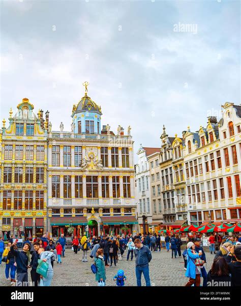 Central square architecture, tourists, Brussels Stock Photo - Alamy