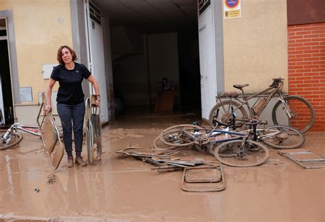 Eight bodies found in garage as death toll from Spanish floods tops 155 ...