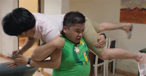 Hài hước với clip giảm cân siêu bá đạo của hot boy trăm ký