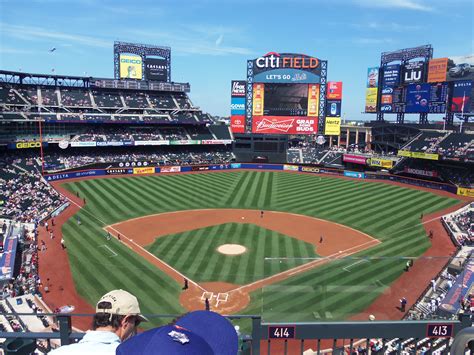 Mets fans are complaining about the citi field field drainage 29