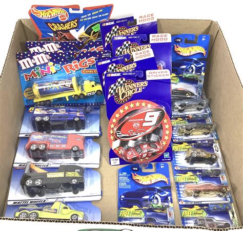 Lot 18pc NIP Hot Wheels Cars Haulers NASCAR