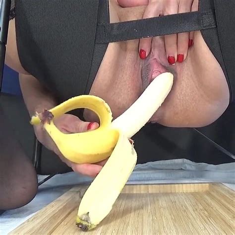 Banana In My Pussy Close Up Amateur Amateur Porn Feat Annabust By Faphouse Xhamster
