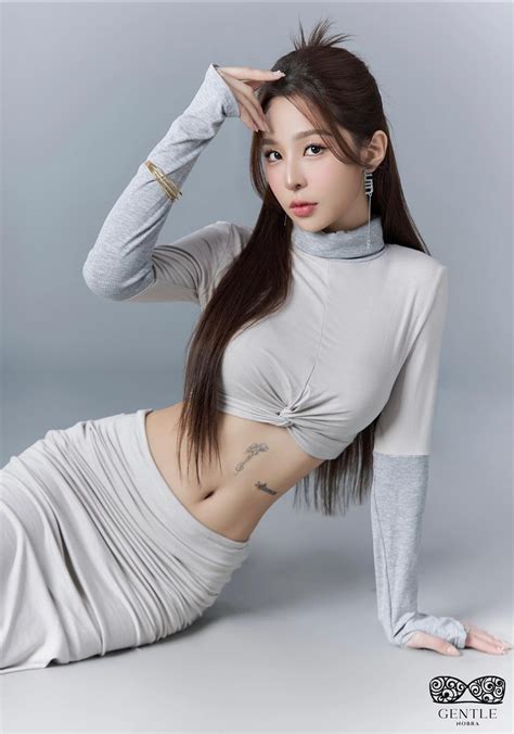 Lộ Ảnh Nóng Bạn Gái Rapper B Ray Tammy Phạm Bikini Nóng Bỏng