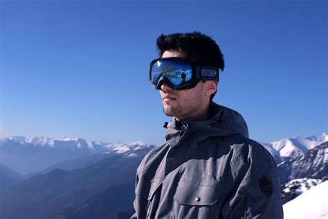 Best Sunglasses For Skiing – What To Look For