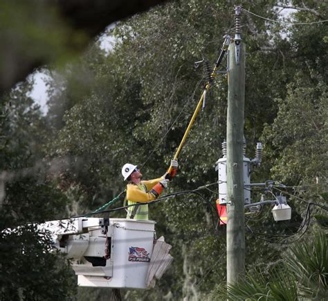 Florida power outage map: More than 400,000 still in the dark in ...