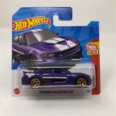 Машинка базовая Hot Wheels Dodge Charger Hellcat купить с доставкой по выгодным ценам в