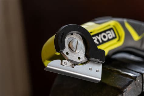 Ryobi 4v Lithium Cordless Cutting Tool Rct4 120g Review