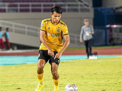 Profil Kasim Botan Winger Baru Persebaya