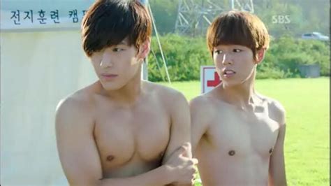 Kang Ha Neul Shirtless