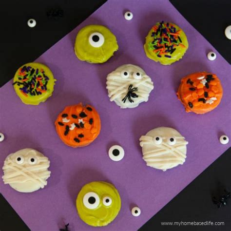 Homemade Halloween Oreos