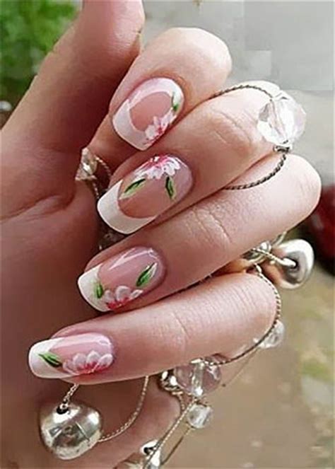 Simple & Easy Flower Nail Art Designs & Ideas 2013/ 2014 | Fabulous Nail Art Designs