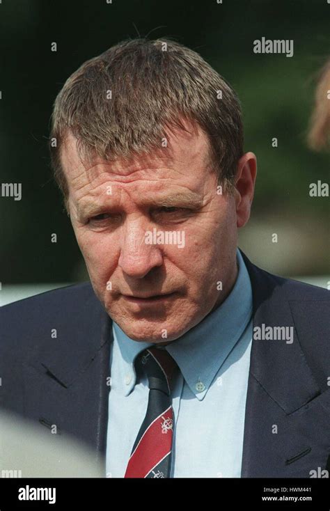 Ken Cunningham Hi Res Stock Photography And Images Alamy