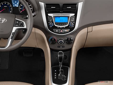 2014 Hyundai Accent: 58 Interior Photos | U.S. News