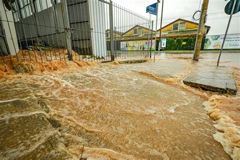 Calamidade no RS águas chegaram a Porto Alegre e Direitos Humanos