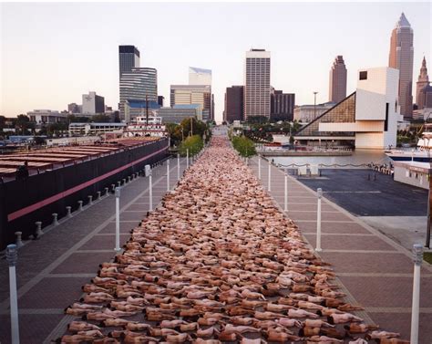 Spencer Tunick Photographer Of Mass Nude Photos Petapixel