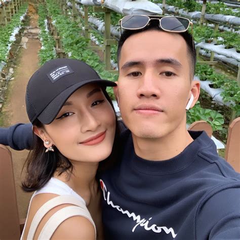 Chuyện tình đẹp của hot vlogger Giang Ơi Nên duyên từ tuổi cùng du học và đồng hành bên