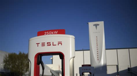 Musk Confirms Teslas Plans To Build Lithium Refinery In Texas Ntd