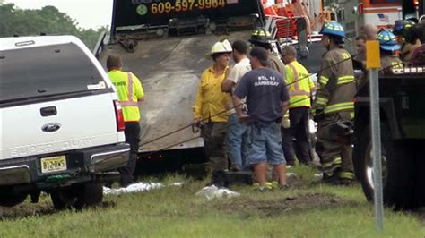 Photos Deadly Crash On Garden State Parkway Abc7 New York