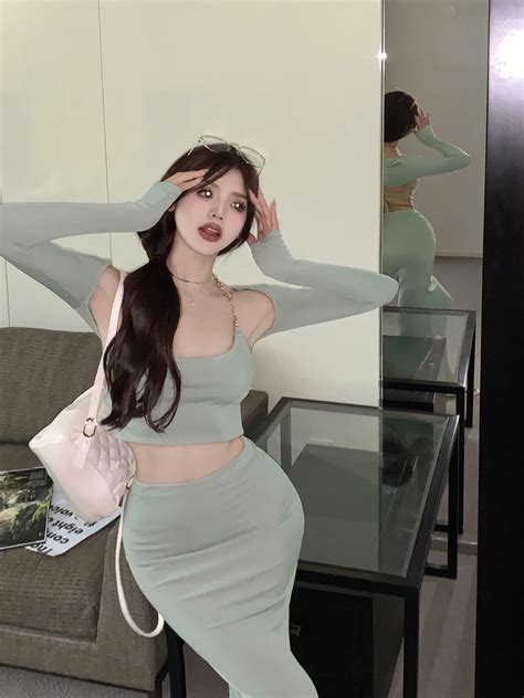 Sweet Hot Girl Suit Women S Spring Long Sleeved Shawl Chain Strap Top Hip Wrapped Skirt