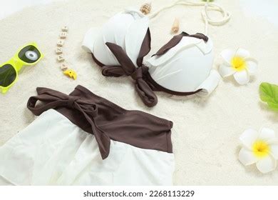 18 510 imágenes de Bikini images girl Imágenes fotos y vectores de stock Shutterstock