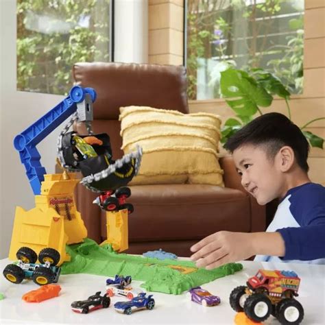 Hot Wheels Monster Trucks Live Aréna Rhinomite Zúzda JátékNet hu