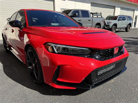 2023 Honda Civic Type R Rallye Red DETAILERSHIP